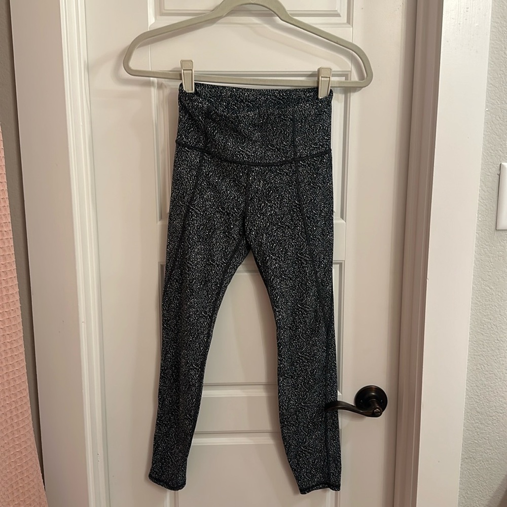 Athleta Lightning Static 7/8 Tight Leggings